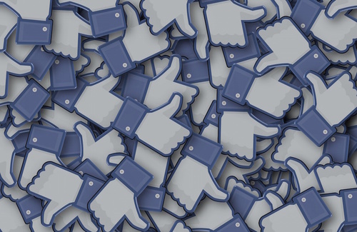 Facebook, un freno al pluralismo ideologico?